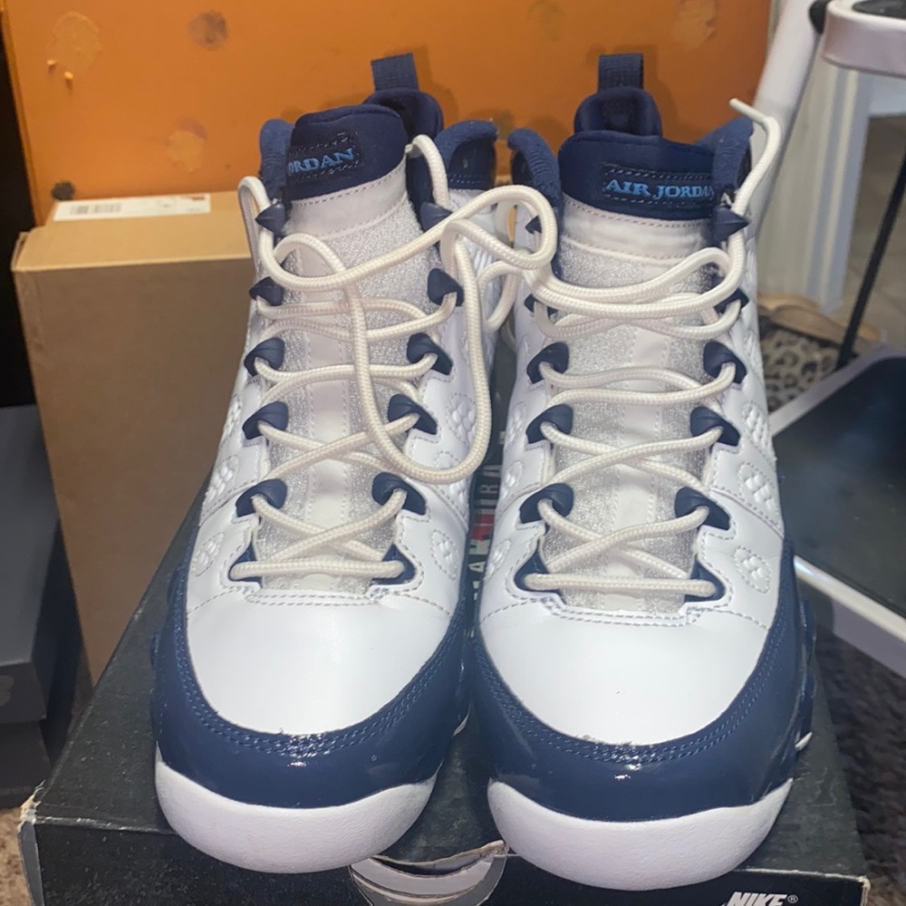 Air Jordan 9 Retro University Blue